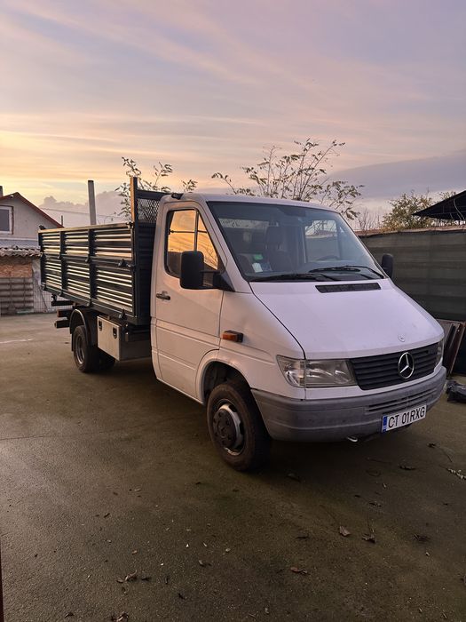 Mercedes Sprinter 412 basculabil pe trei parti!