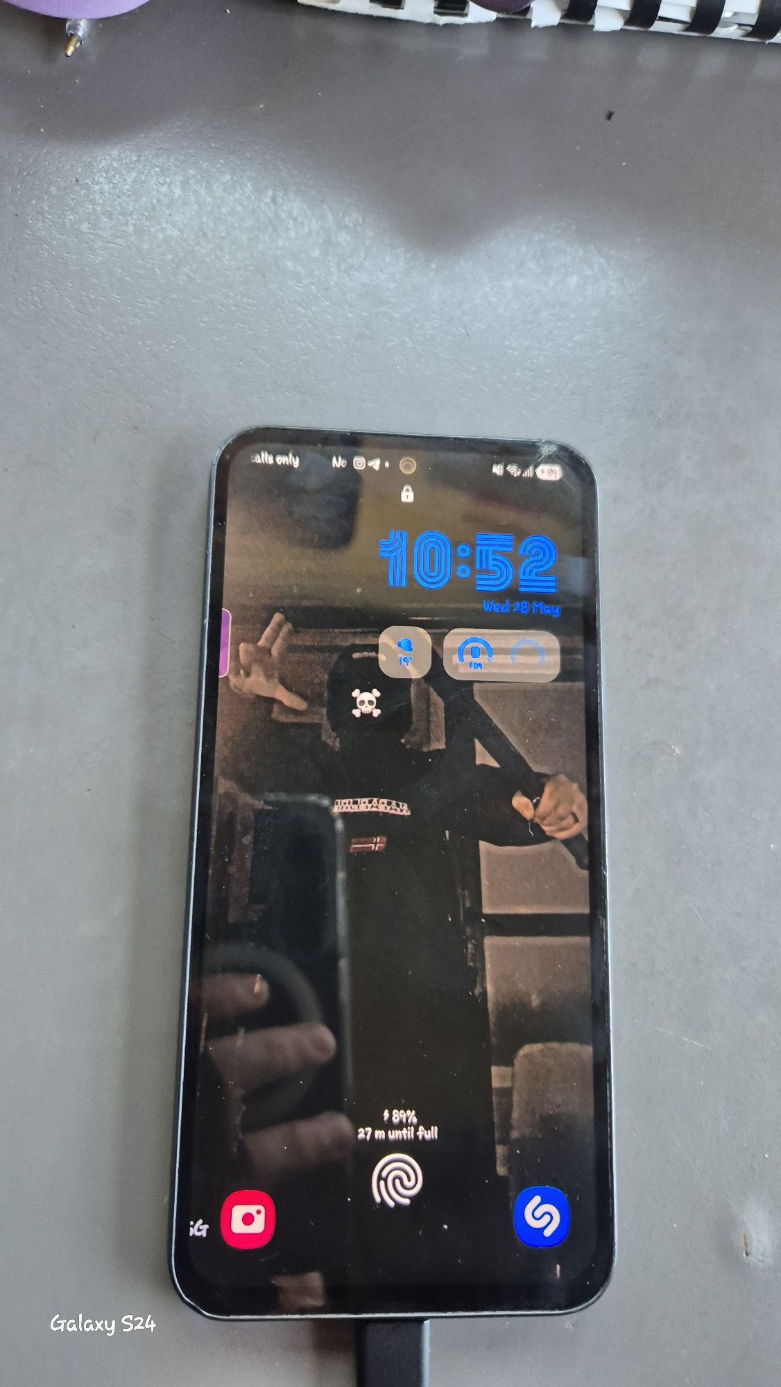 Продавам Samsung Galaxy A54