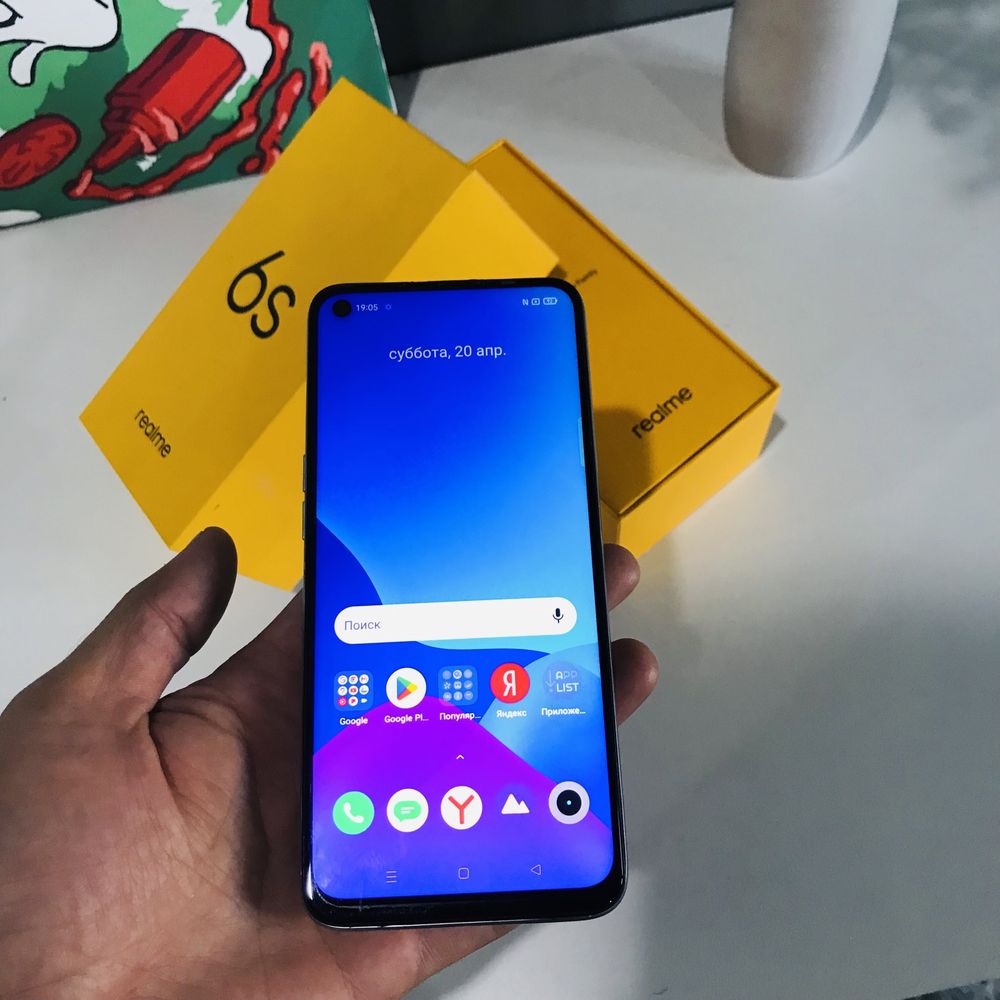 Продам телефон realme 6s 128 гб. 35 тысяч.