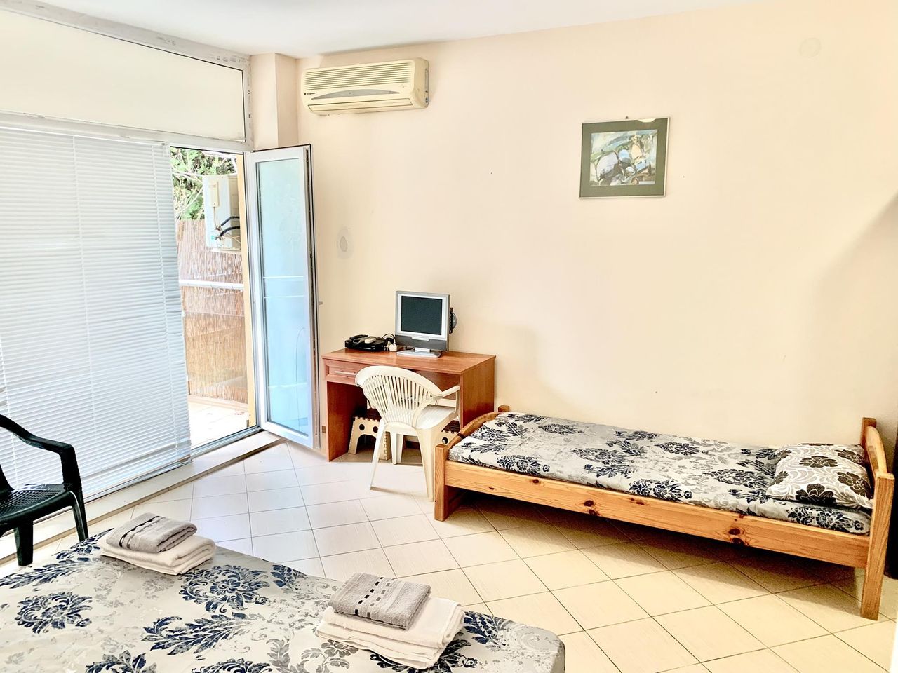 Продава се Ателие в Бургас, Център - 42 кв.м за 1167 €/кв.м - Снимка #3