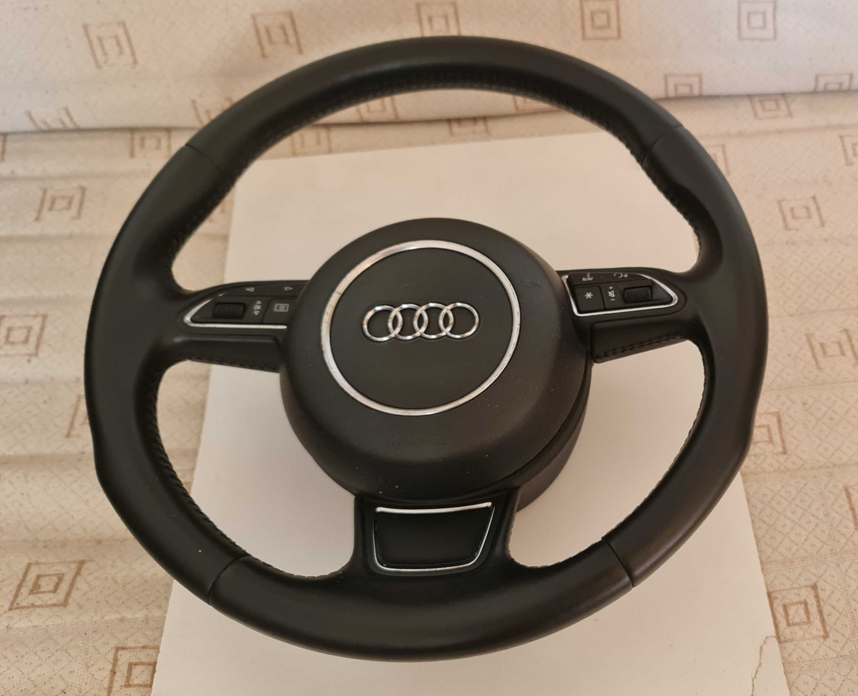 Кожен мулти волан с аербаг АУДИ Audi