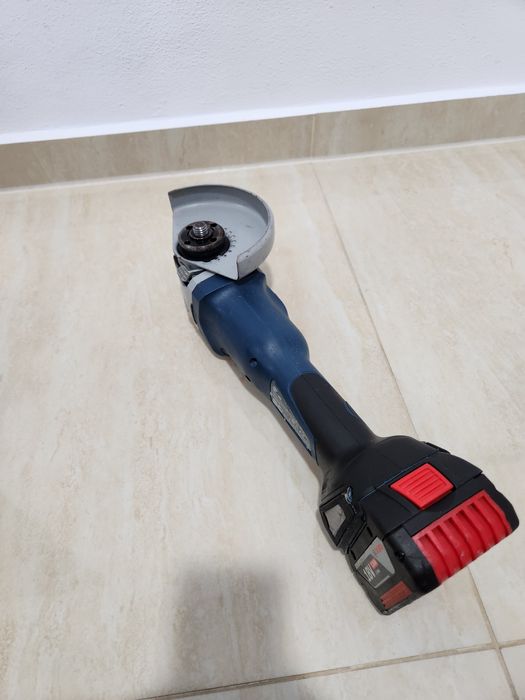 Polizor unghiular flex Bosch GWS 18V-107