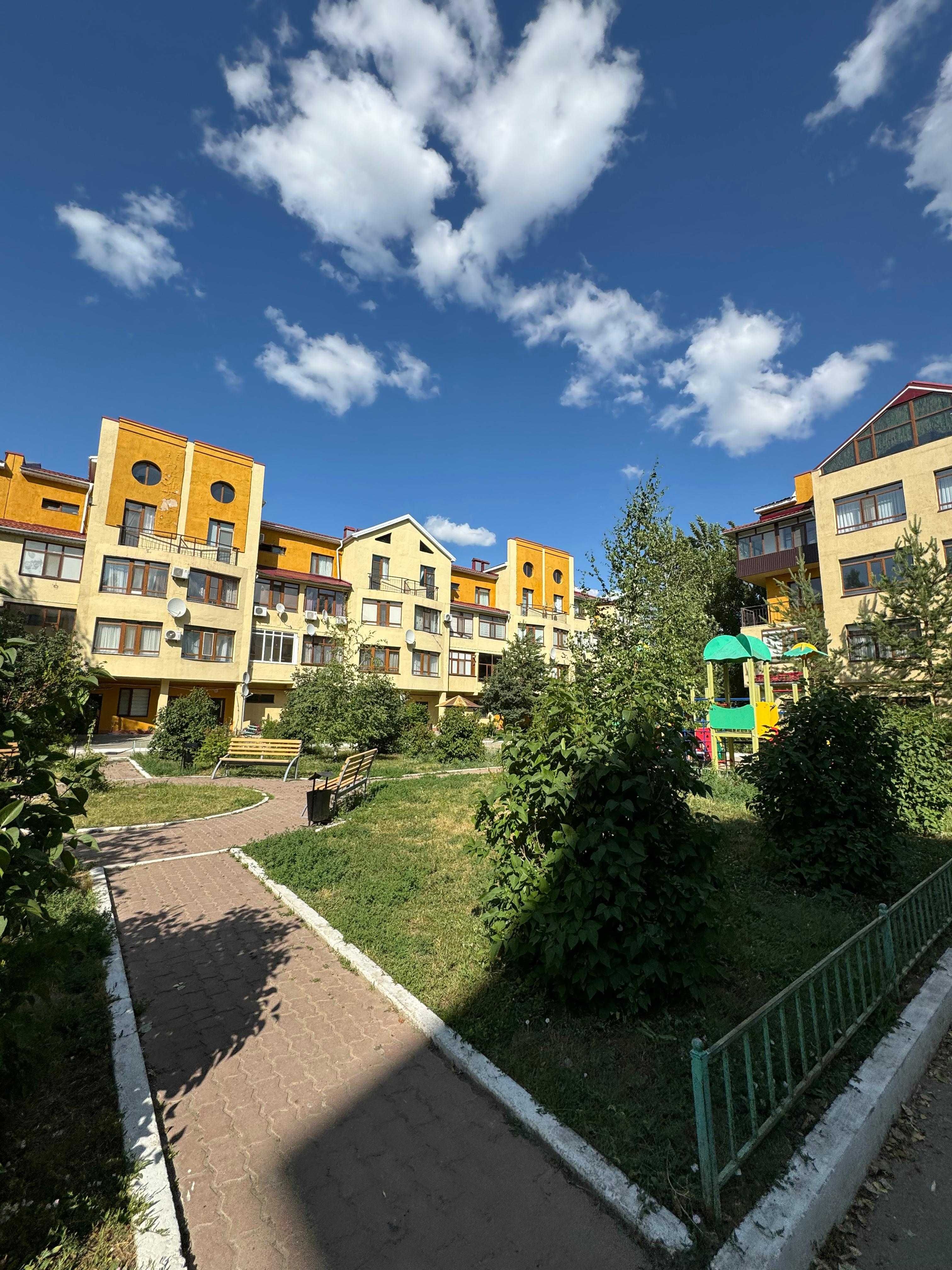 Продам 5ти комн квартиру в ЖК Зеленая долина в центре города