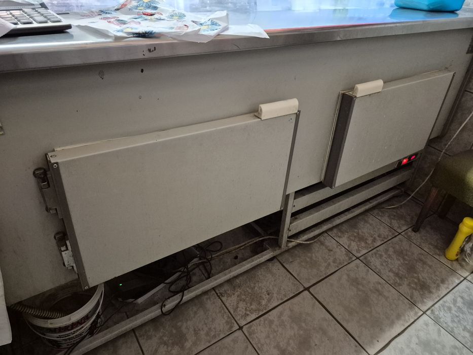 Хладилна витрина