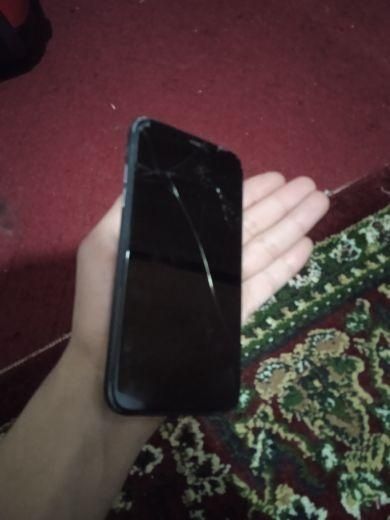 Iphone 11 sotiladi