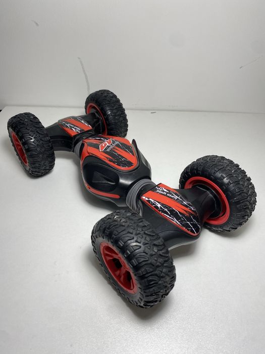 Гибкая машинка на радиоуправлении