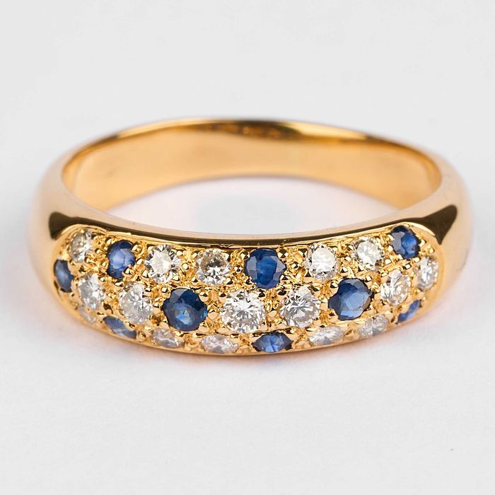 Inel Din Aur De 18 Karate,cu Diamante Naturale Si Safire,cu Certificat