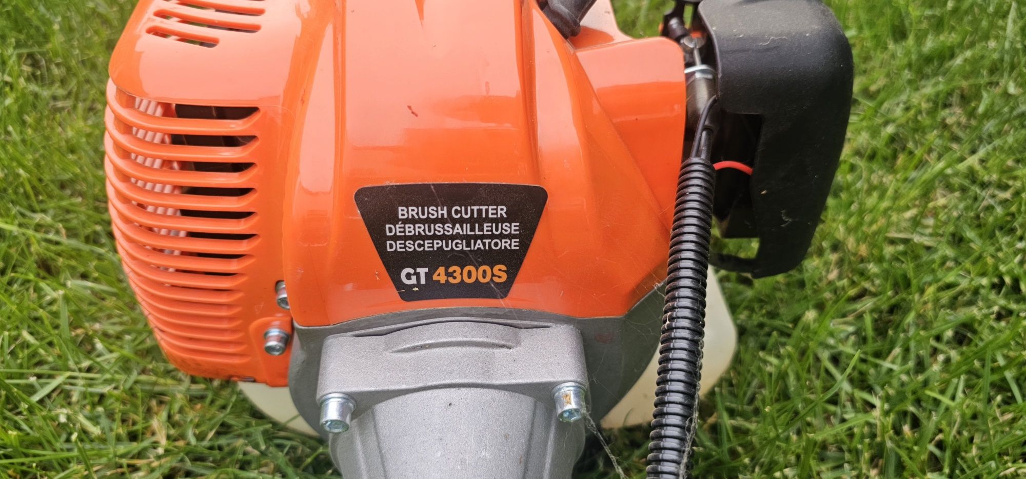 Motocoasa benzina