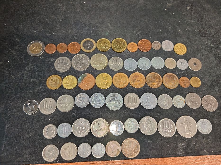 Продам монеты срочно