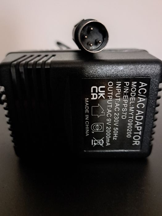 Sursa Alimentare Alesis  Quadraverb  AC 9V 2000MA