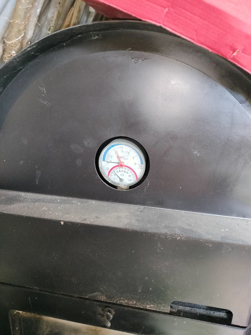 Vând termo șemineu 25 kw