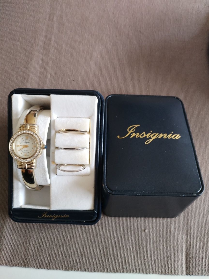 Продавам дамски часовник Insignnia
