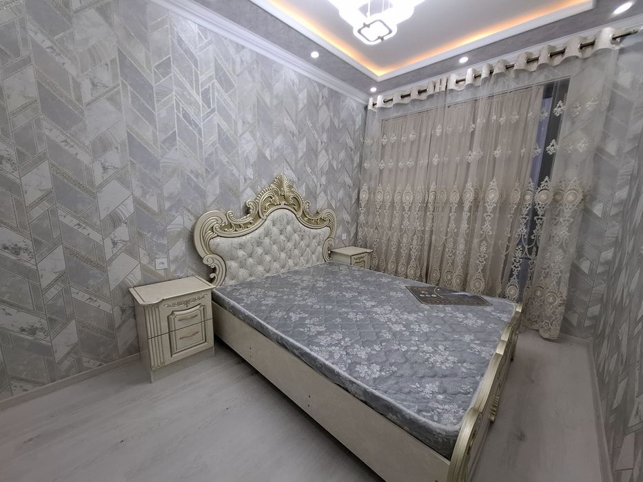 Сдается 2х комнатная  Фрунзе