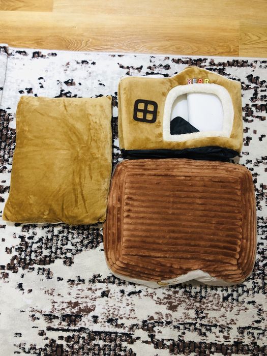 Домики для  кошек и  собак  маленких  пород