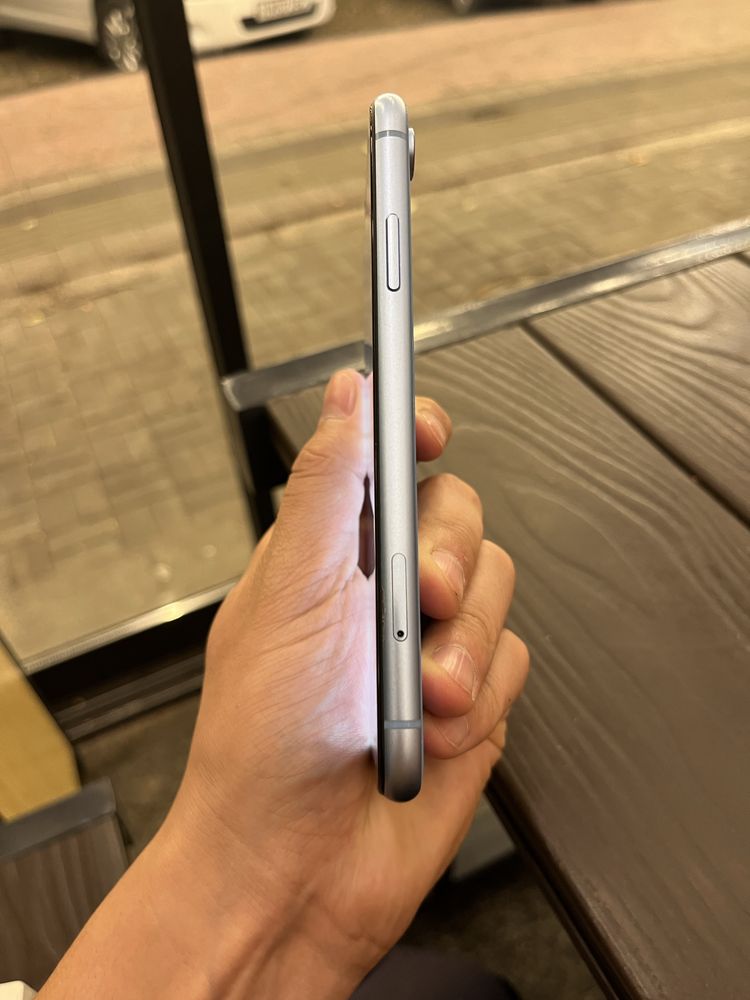 iphone  Xr blue karopka dakument