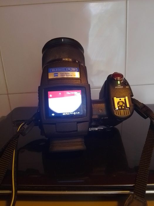 Aparat foto Sony Cybershot DSC-R1 Mirrorless