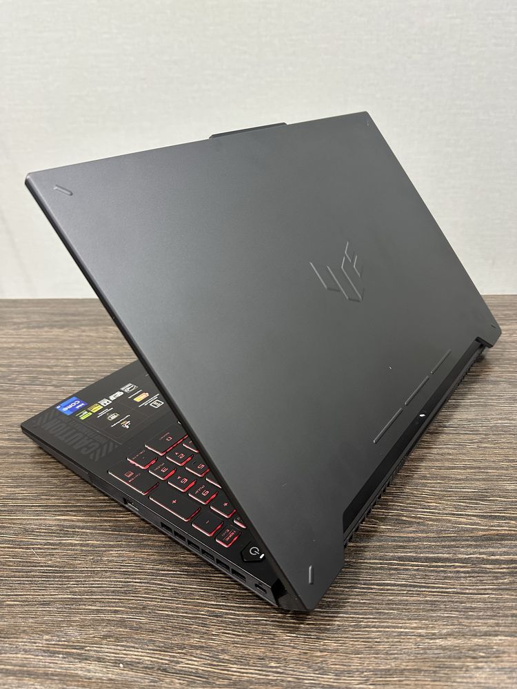 12-ядерный i7 Asus TUF Gaming F15, видео RTX 4050 6GB для графики