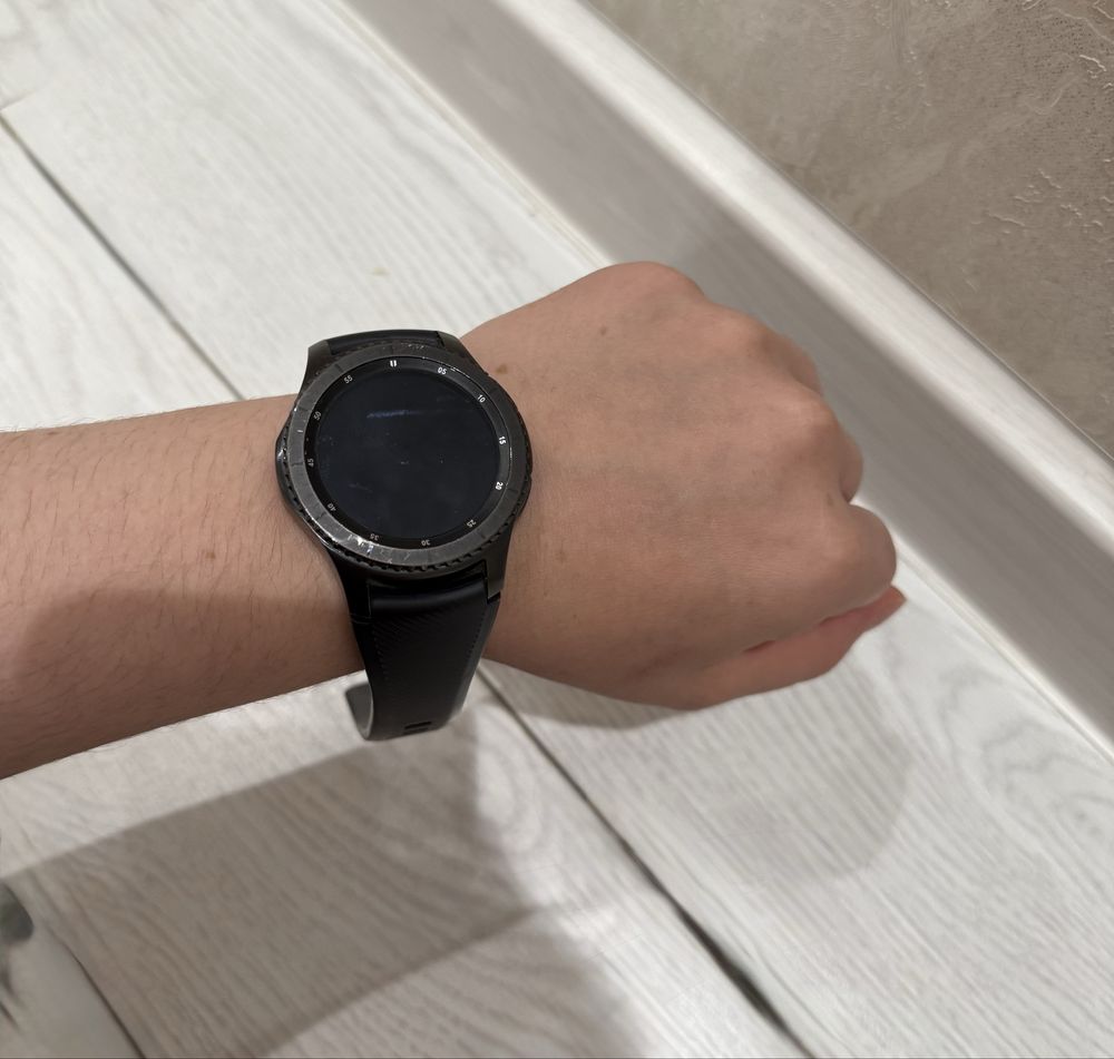 Sotiladi gear s 3 srochna