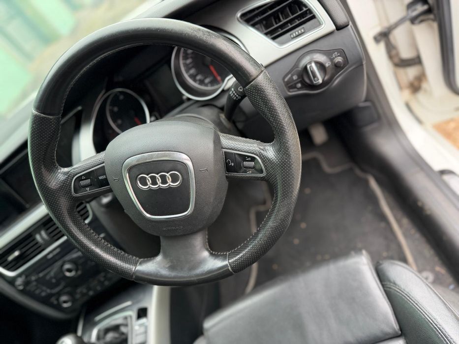 Dezmembrez Audi A5 B8 8T Coupe 2.0 TDI 170 CP – cod motor CAHA – 2010