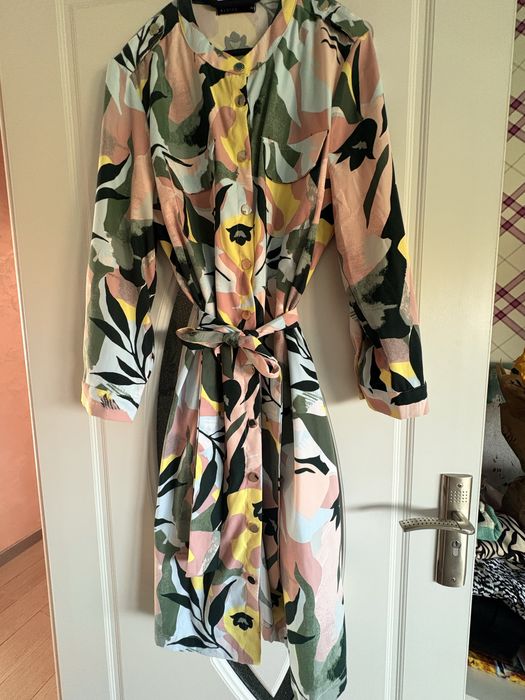 Рокля Mohito 42 размер