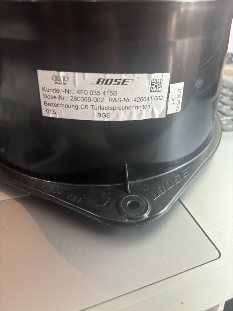 Boxă spate BOSE Audi.
