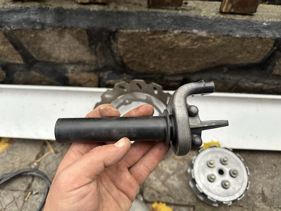 Части за crf 250 2004