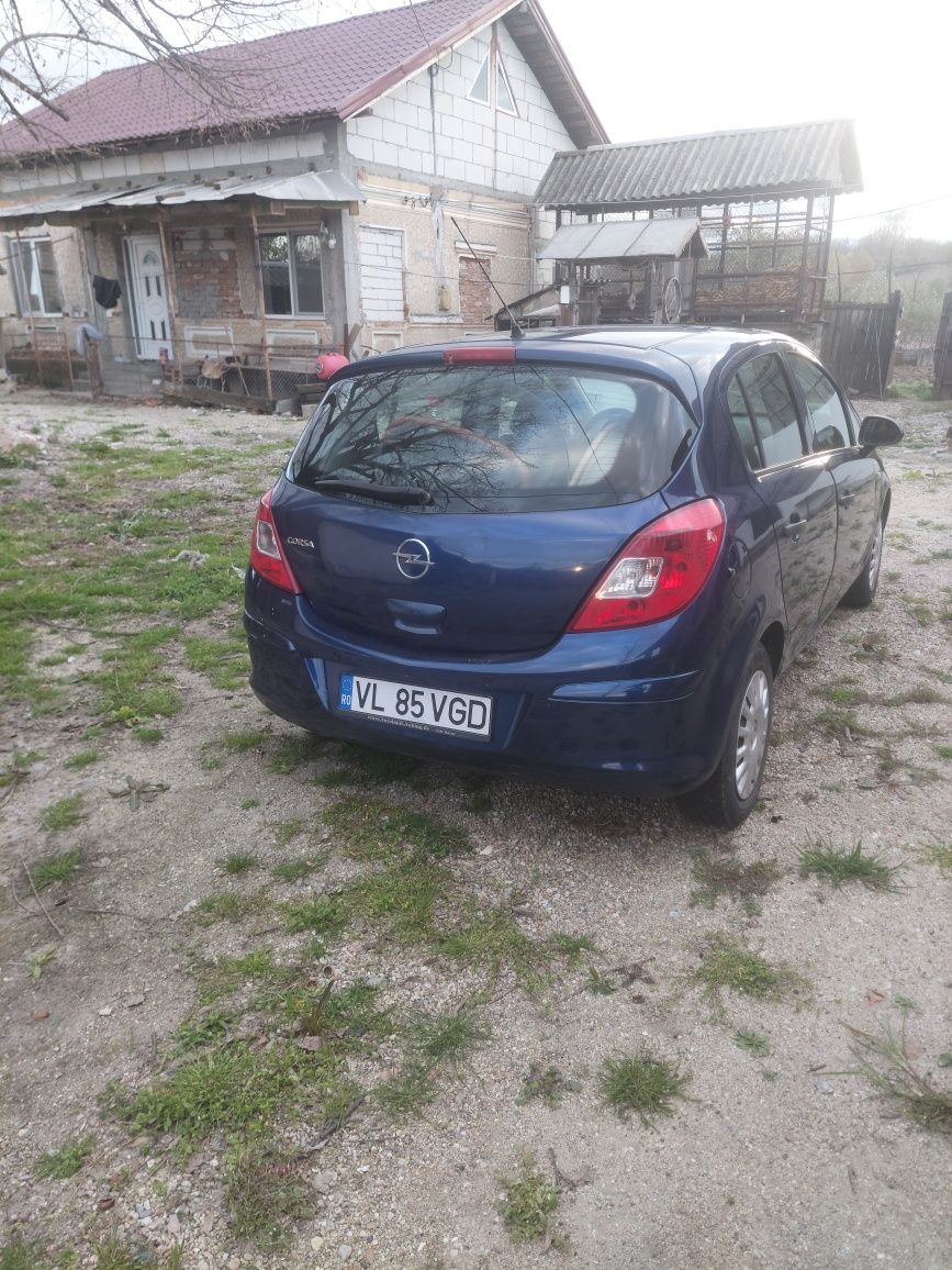 Opel corsa D 1.0
