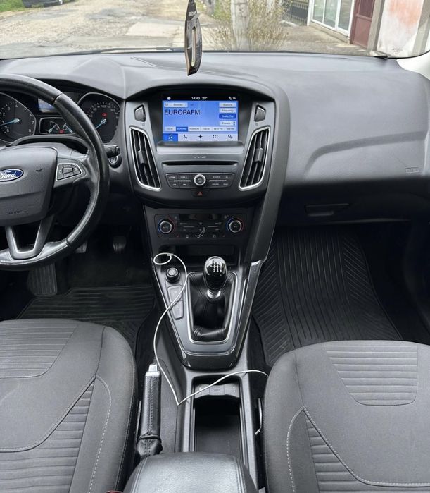 Vand Ford Focus, stare buna, al doilea proprietar