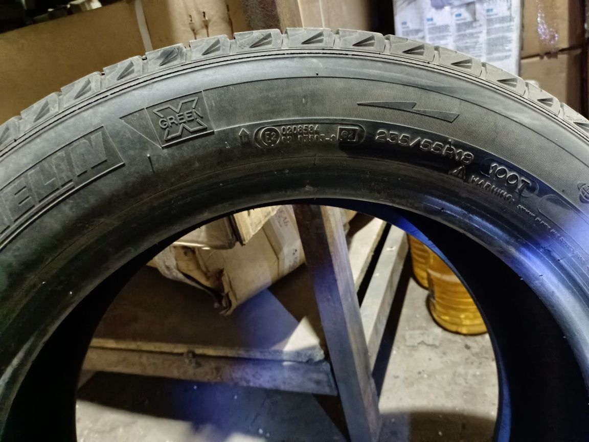 Зимние шины( липучка) Michelin latitude x-ice 235/55/18