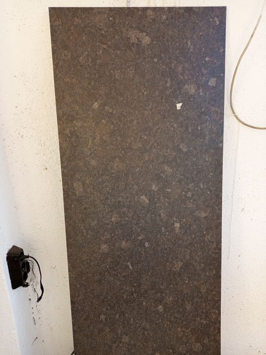 Гръб за кухня чисто нов