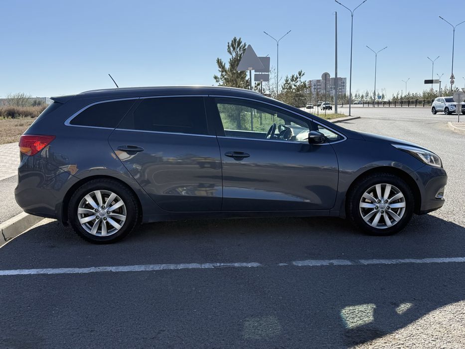 Продам оригинал Диски kia с зимними шинами комплект 205/55/16