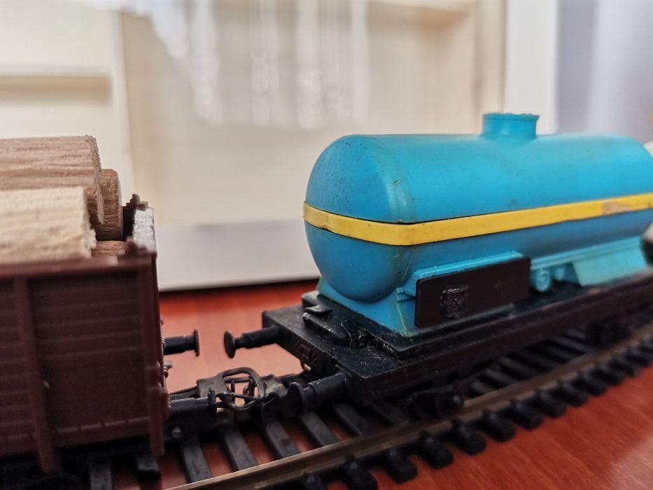 Запазено и действащо колекционерско електрическо влакче Piko 5