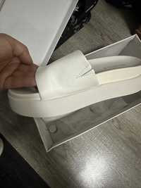 Новая Женская кожаная обувь шлепанцы, белые