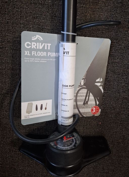 Крачна помпа и ръчна помпа ХЛ на Crivit чисто нова