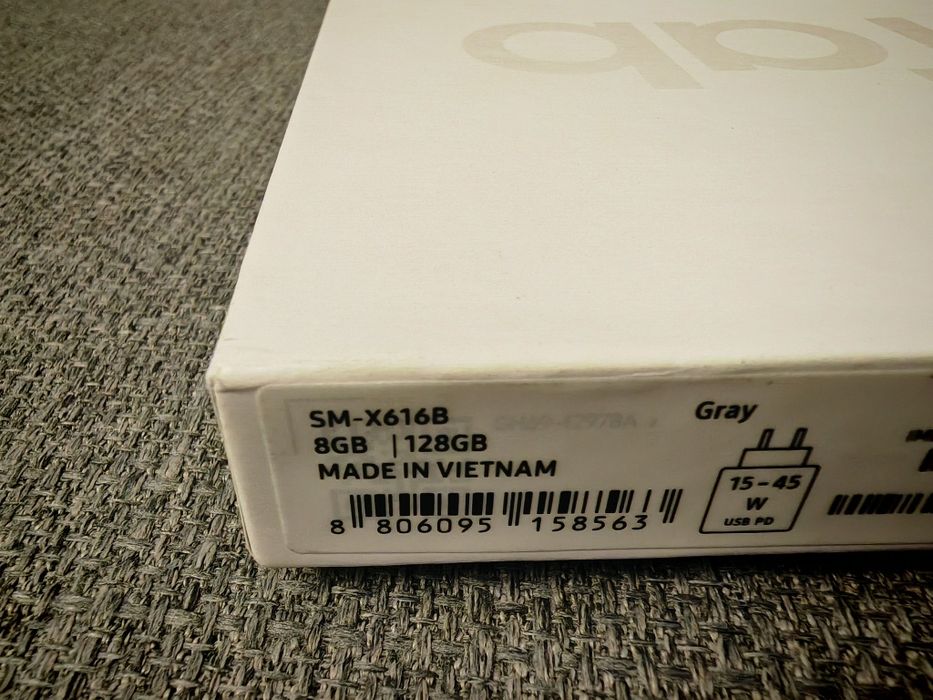 Samsung Tab S9 Fe Plus 5G,plus tastatură.