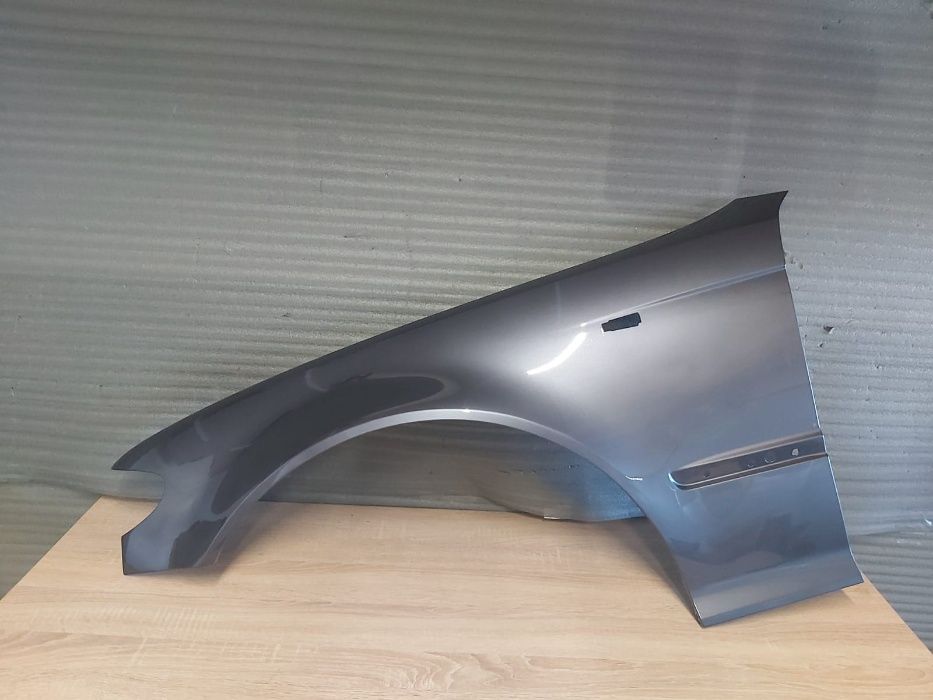 Aripa Fata Stanga BMW E46 An 2002-2005 (Cod: 400 (Gri))