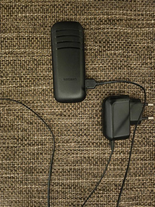 Telefon Samsung GT-E1200