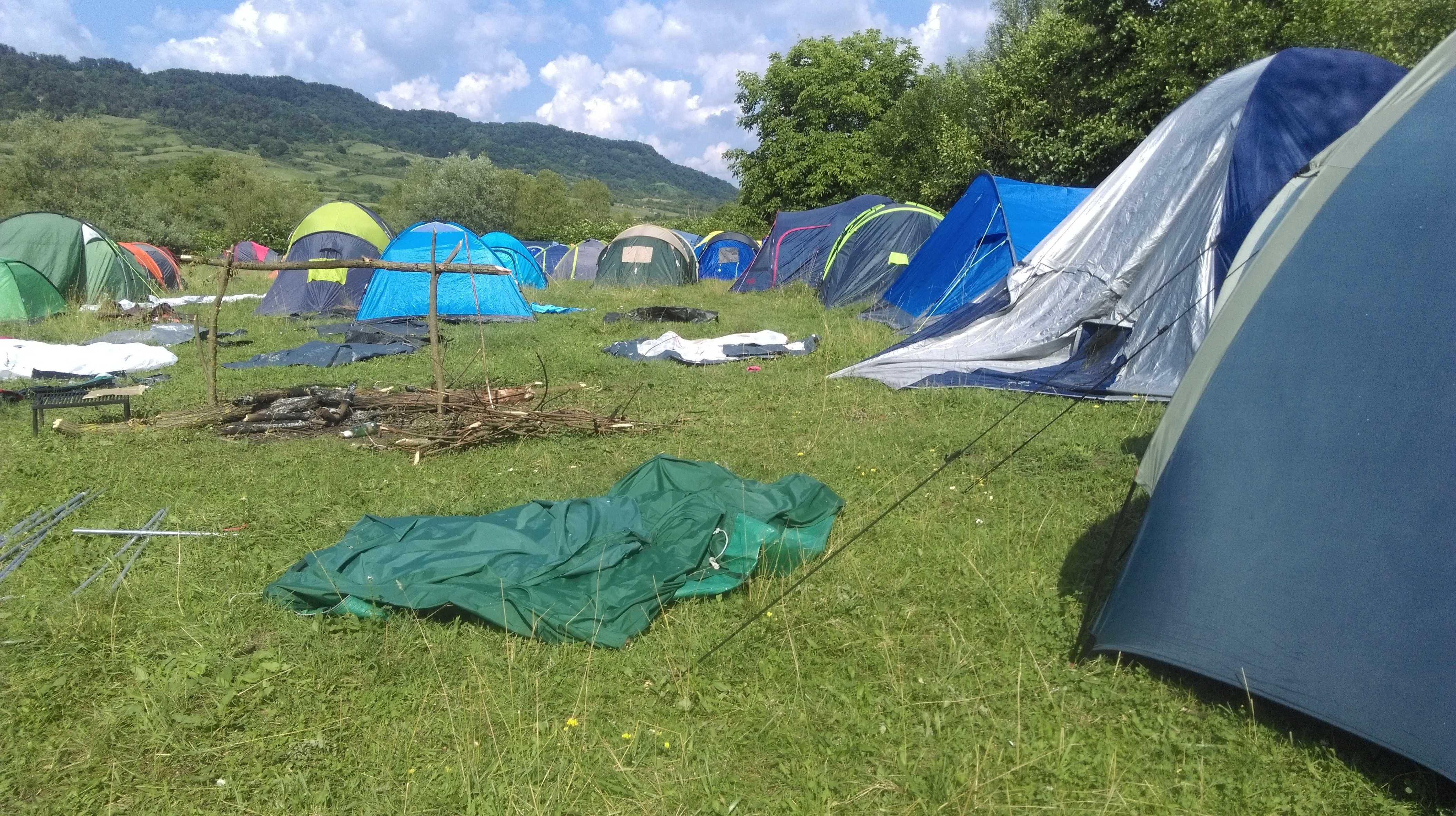 teren turism,camping,glamping,lac de pescuit pret 200 euro aria