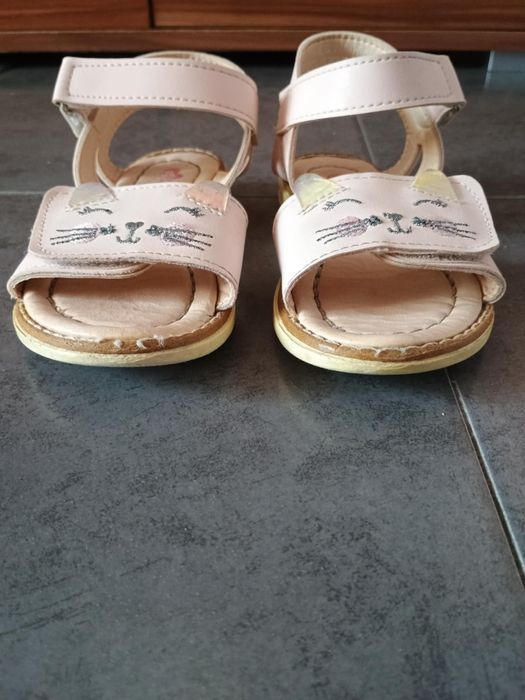 Сандали 28 номер