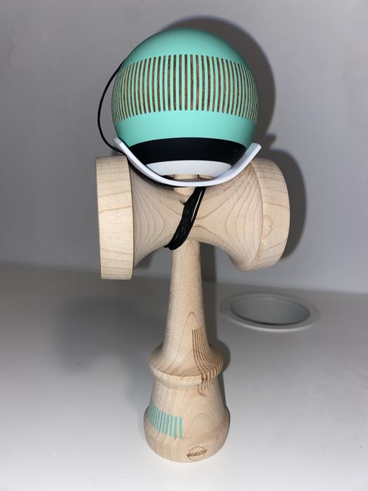 Kendama Sweets Broken Bones