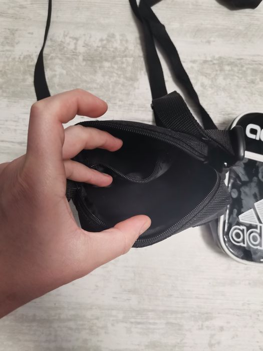 Gentuțe bărbați folisite