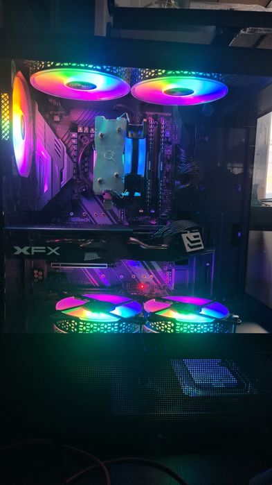 Unitate PC Gaming i7 8700 video 8GB RX 580 16GB RAM SSD