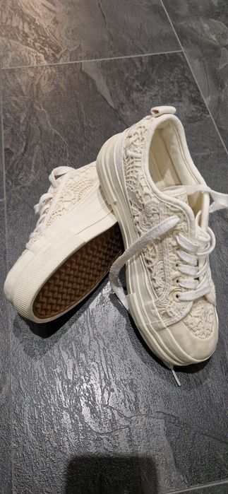 Кецове от дантела 35 номер