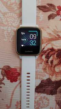 Garmin Venu Sq 'Music Edition' Smartwatch Rose Gold/Light Sand