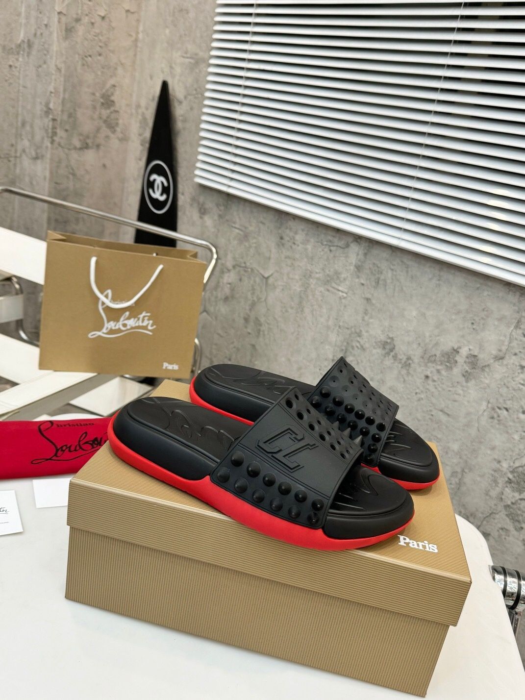 Papuci Louboutin Take it Easy