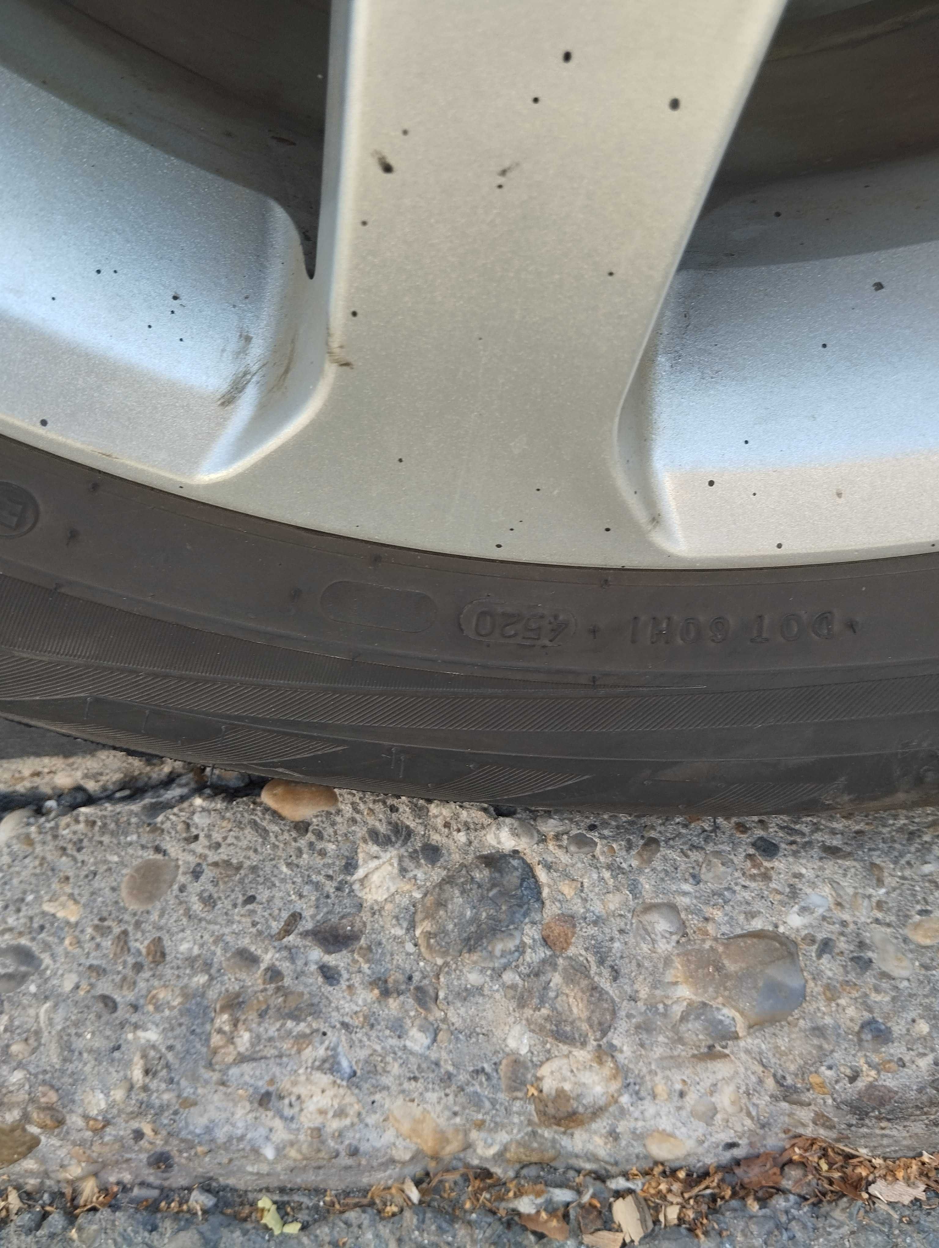 Продавам зимни гуми 225/65/17 Nokian
