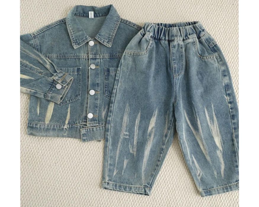 Новый детский костюм 6700