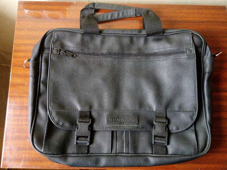 Сумка для ноутбука с ремешком через плечо