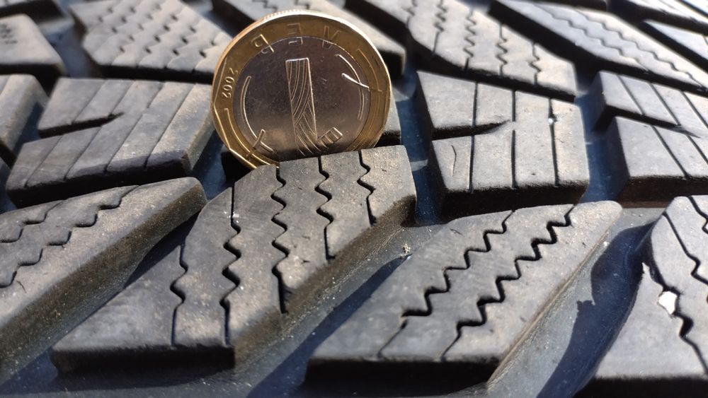 Зимни гуми 4 бр. 225/55/19 Hankook SUV