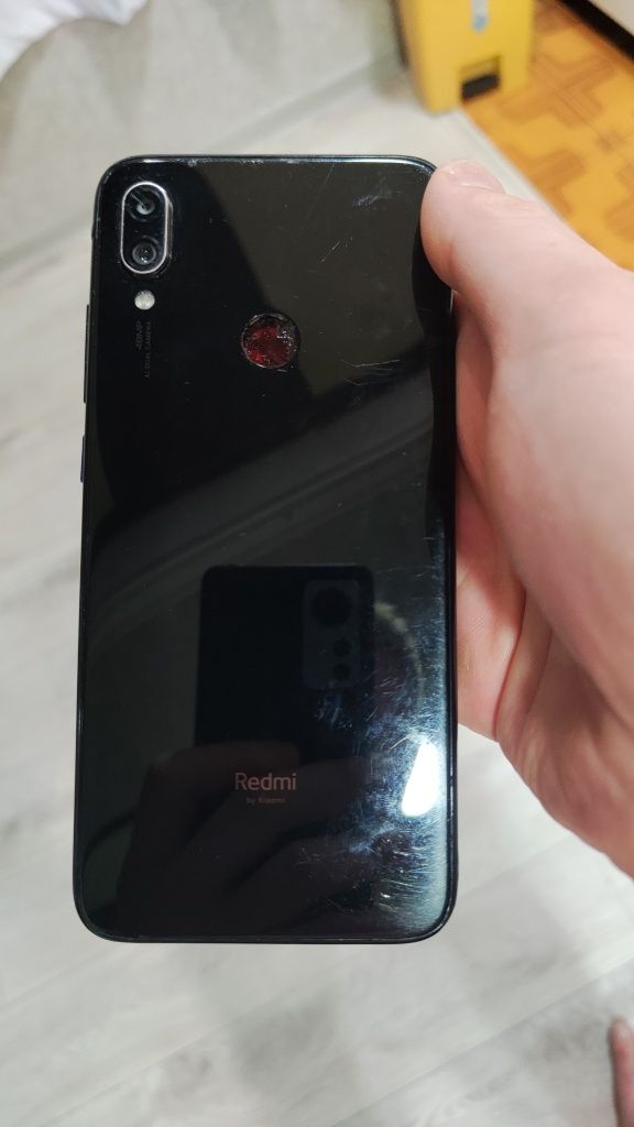 Xiaomi Redmi Note 7 (4/64) в отличном состоянии